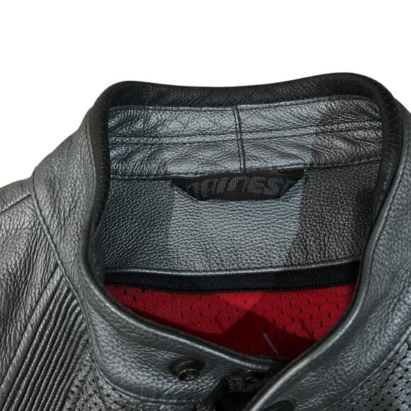 VTG Dainese Leather Motorcycle Jacket Mens 52 Black Gray Perforated Armored - Picture 6 of 13